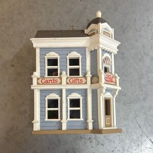 1988 Hallmark Hall Bro’s Card Shop Ornament